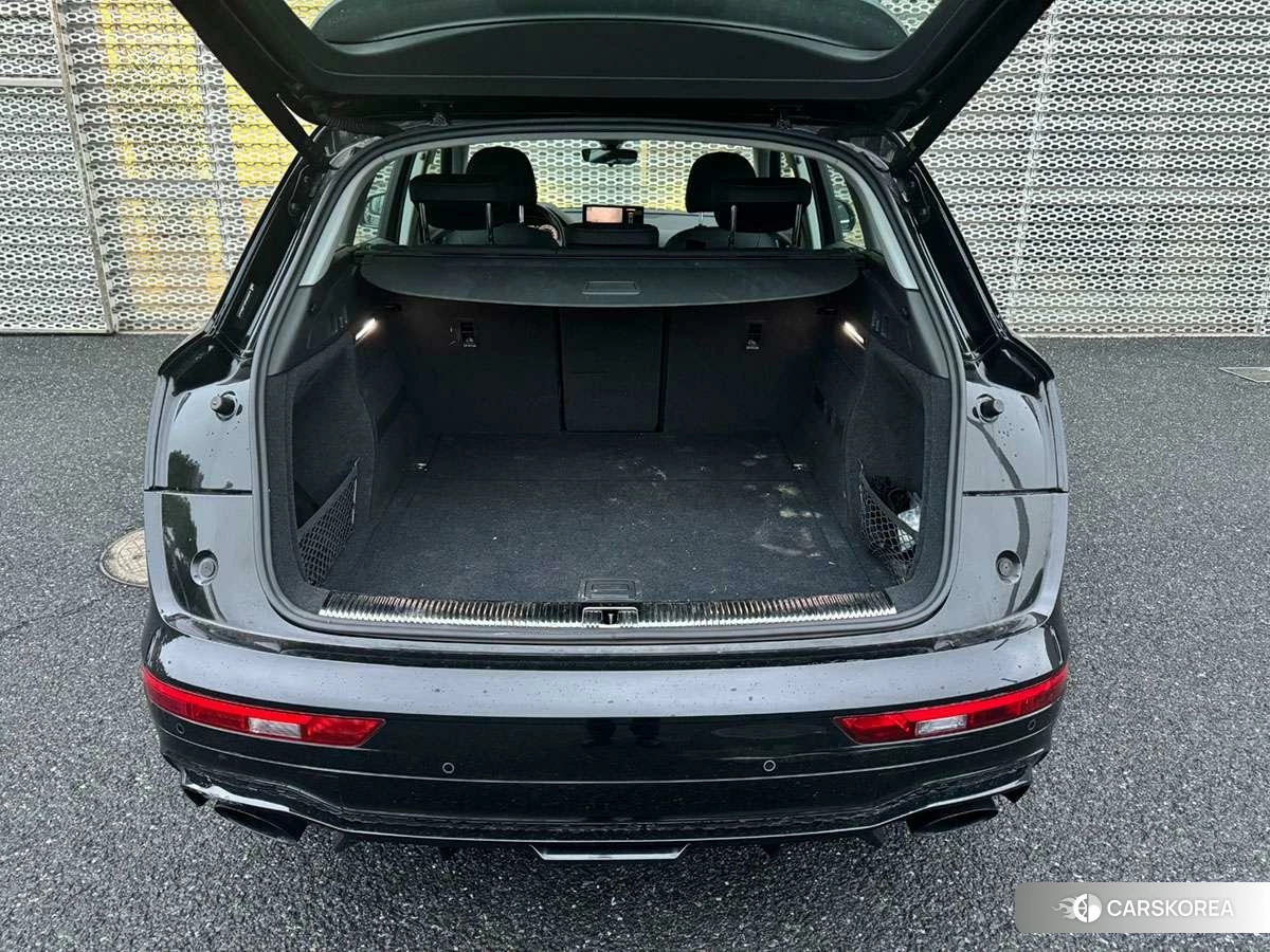 Audi Q5L id 4513457 из Китая 12