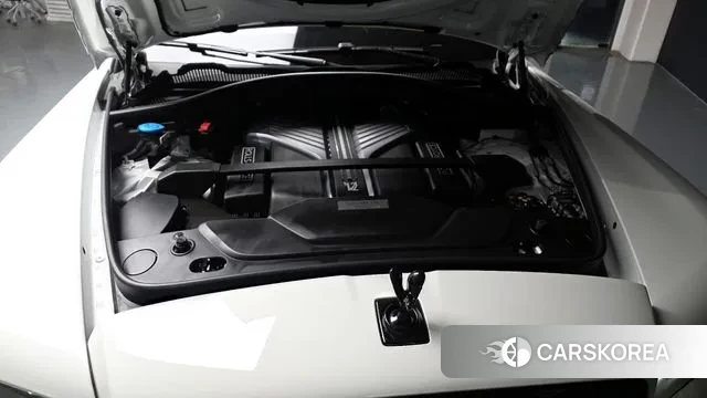 Rolls-Royce Cullinan id 3629564 из Кореи 16