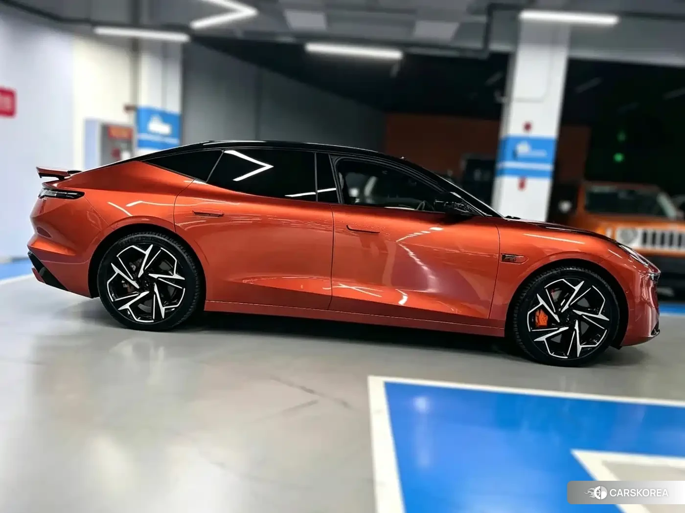 Lynk Z10 2024 Yellow/orange из Китая, фото 6