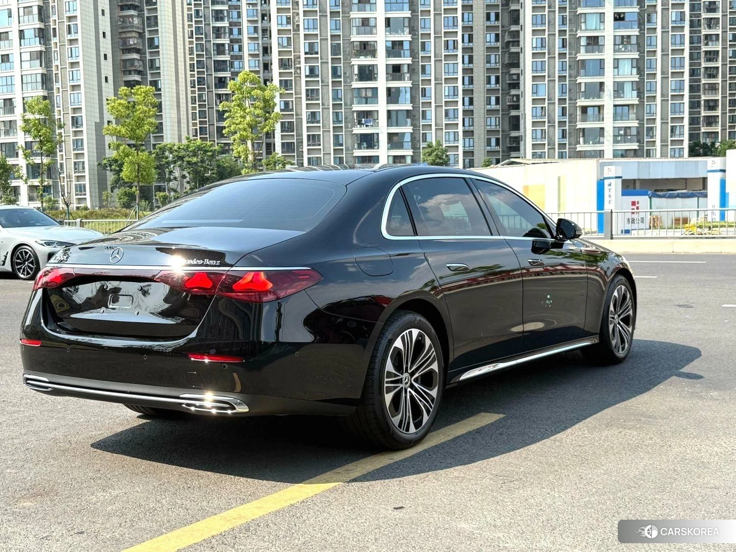 Mercedes-Benz E-class 2026 Черный из Китая, фото 6