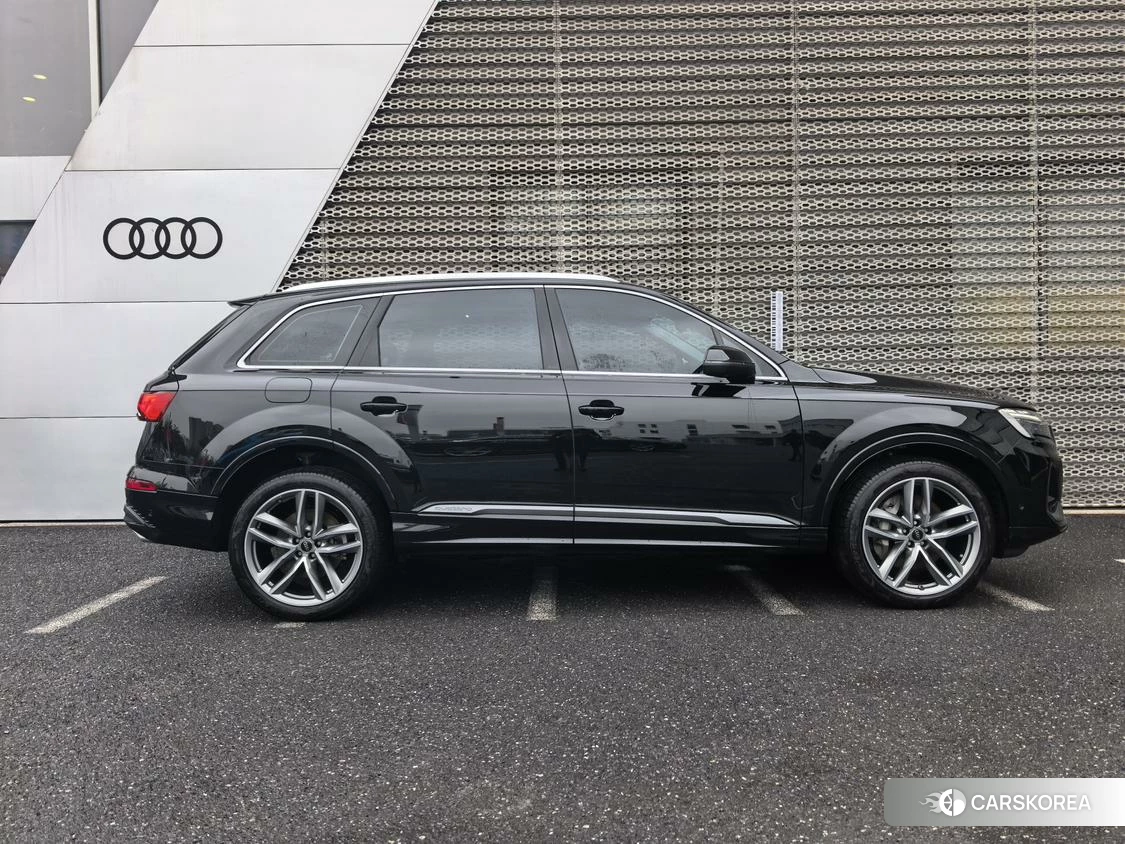 Audi Q7 id 4513753 из Китая 21