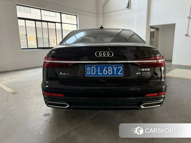 Audi A6L id 4241406 из Китая 7