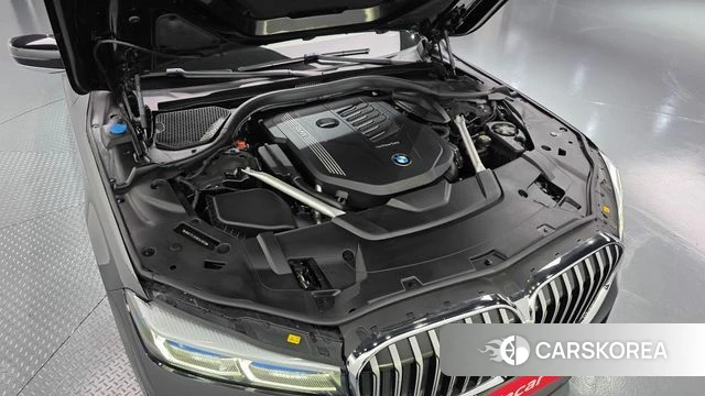 BMW 7 Series (G11) id 4268286 из Кореи 26