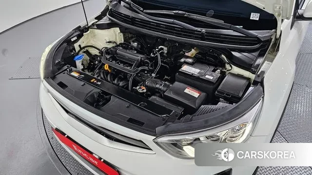 Kia Stonic id 3498796 из Кореи 16