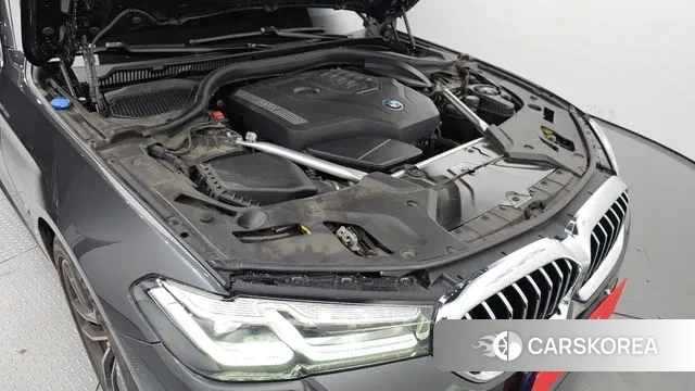 BMW 5 Series (G30) id 3058483 из Кореи 16