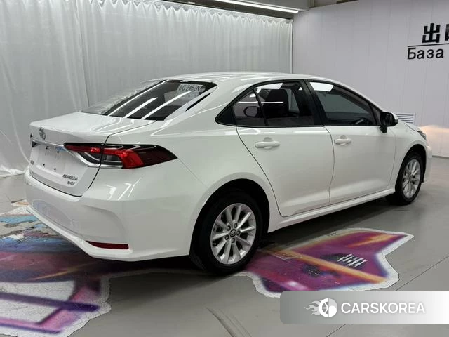 Toyota Corolla 2022 Белый из Китая, фото 6