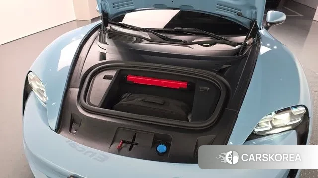 Porsche Taycan id 3462880 из Кореи 16