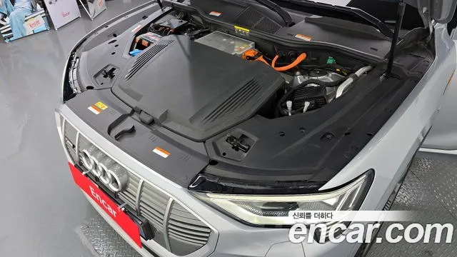 Audi e-Tron id 2833145 из Кореи 16