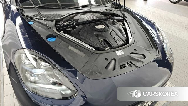 Porsche Panamera (971) id 4180513 из Кореи 16