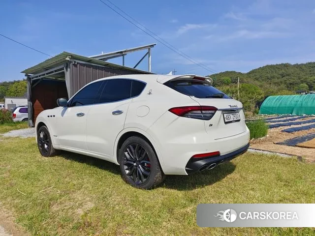 Maserati Levante id 3230768 из Кореи 16