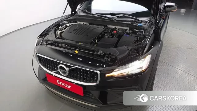 Volvo V60 Cross-Country 2nd Generation id 3361271 из Кореи 16
