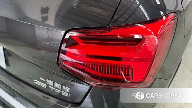 Audi Q2L id 4359275 из Китая 12