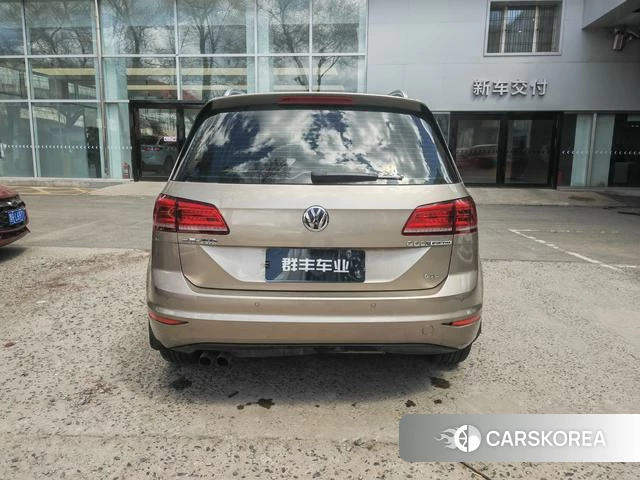 Volkswagen Golf*Jiayu 2018 Шампань из Китая, фото 6