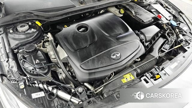 Infiniti Q30 id 4310778 из Кореи 25