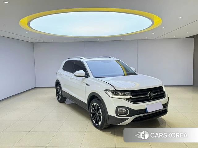 Volkswagen Exploring the shadow id 4265875 из Китая 21