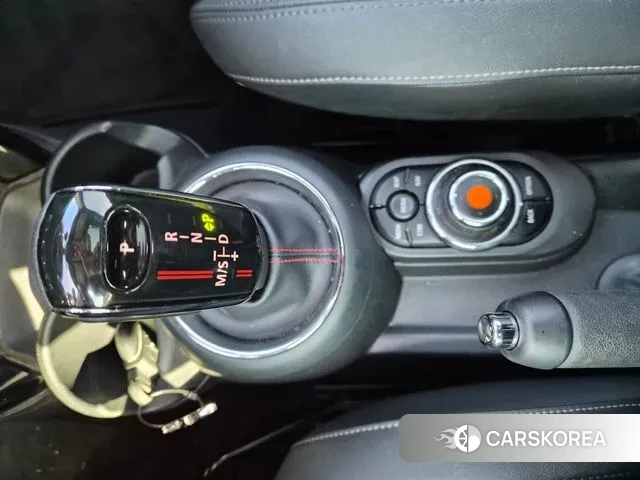 Mini Cooper S id 3757046 из Кореи 16