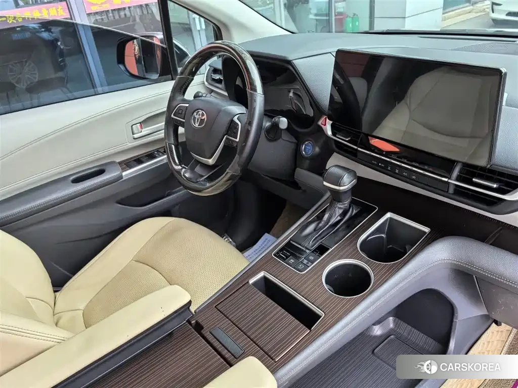 Toyota Sienna 2022 Черный из Китая, фото 6