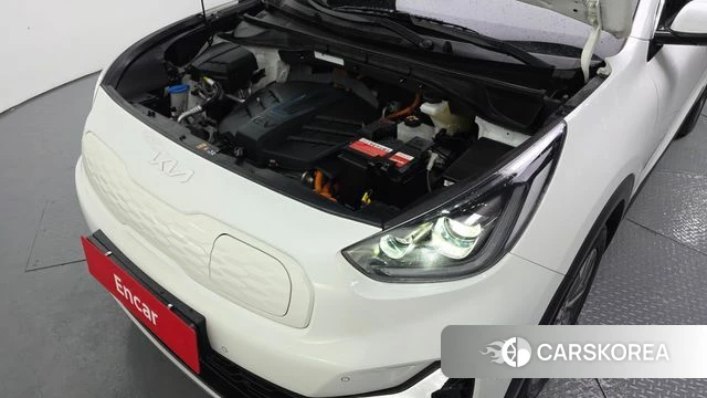 Kia Niro Plus id 3910316 из Кореи 16