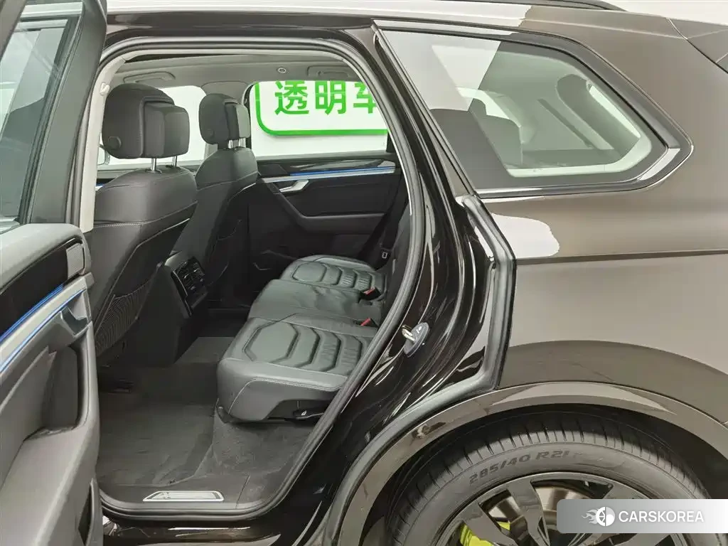 Volkswagen Touareg id 4607106 из Китая 20