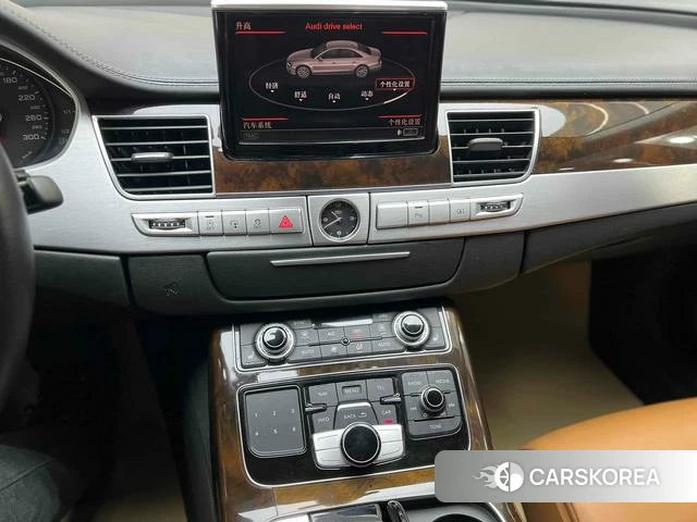 Audi A8 id 4208393 из Китая 31