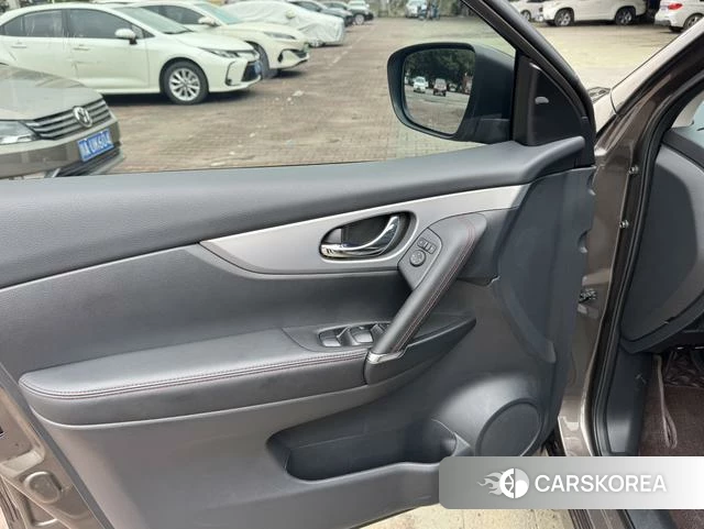 Nissan Qashqai id 4367487 из Китая 23