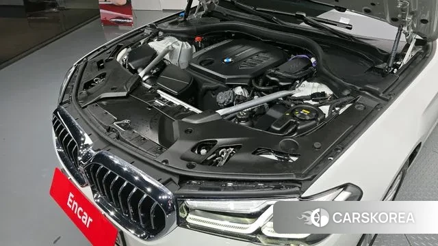 BMW 5 Series (G30) id 3294906 из Кореи 16