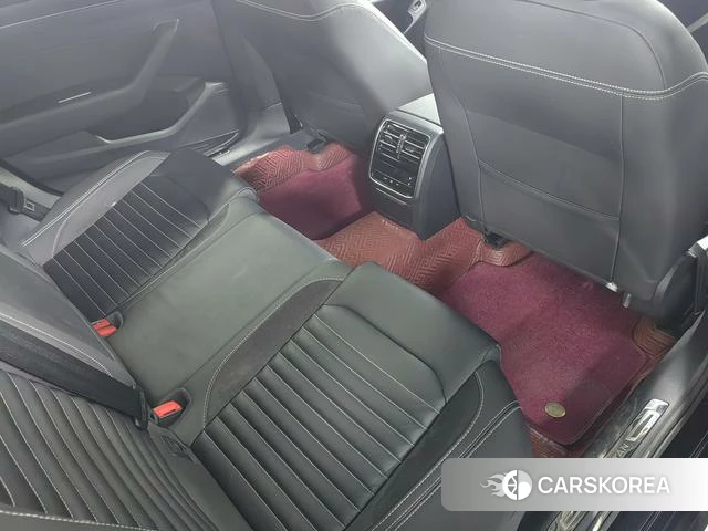 Volkswagen Magotan id 4277549 из Китая 9
