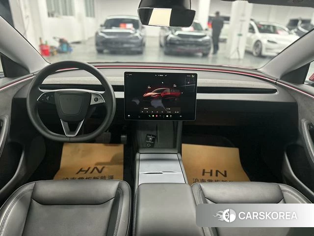 Tesla Model 3 2024 Красный из Китая, фото 6