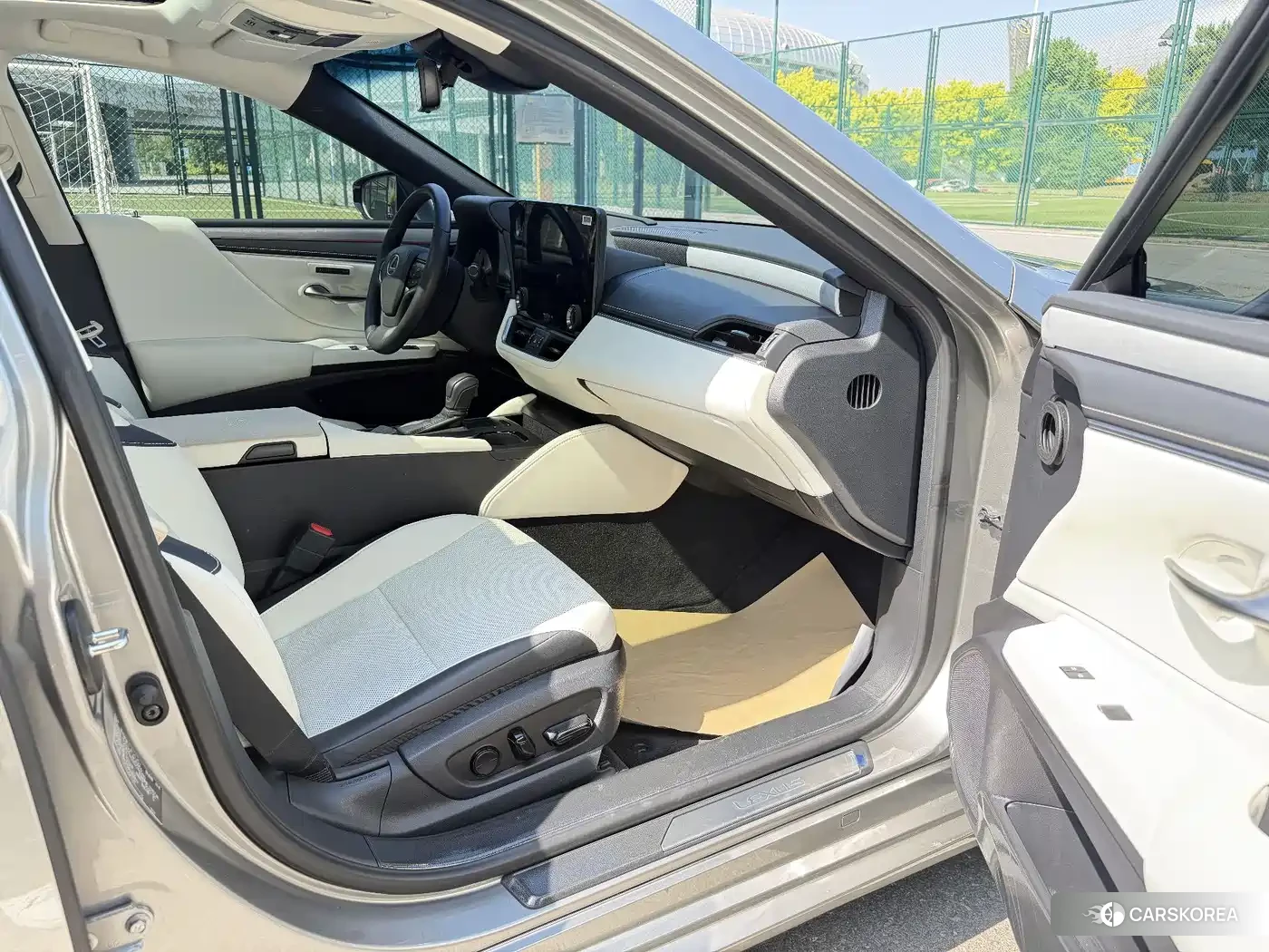 Lexus ES id 4576291 из Китая 10