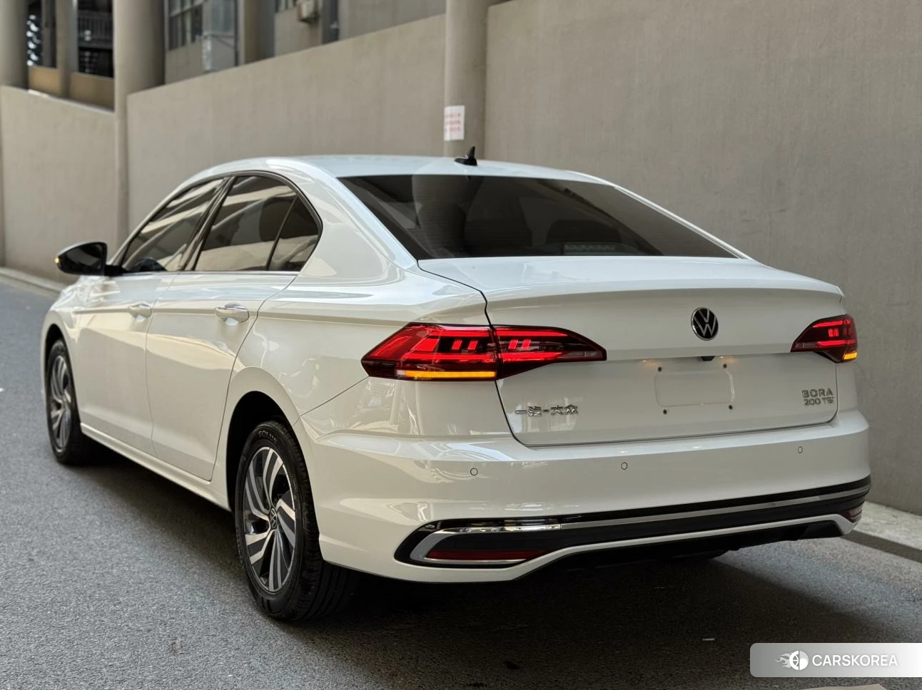 Volkswagen Bora id 4513815 из Китая 22