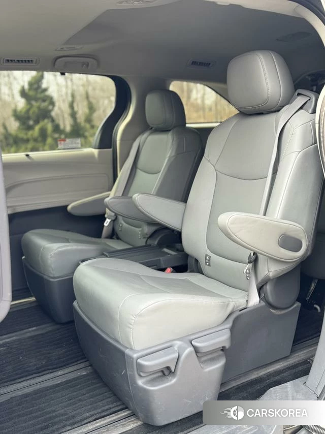 Toyota Grevia id 4275772 из Китая 7