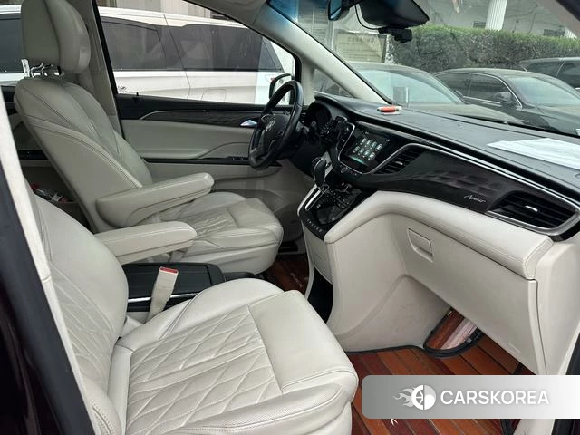 Buick GL8 id 4208746 из Китая 7