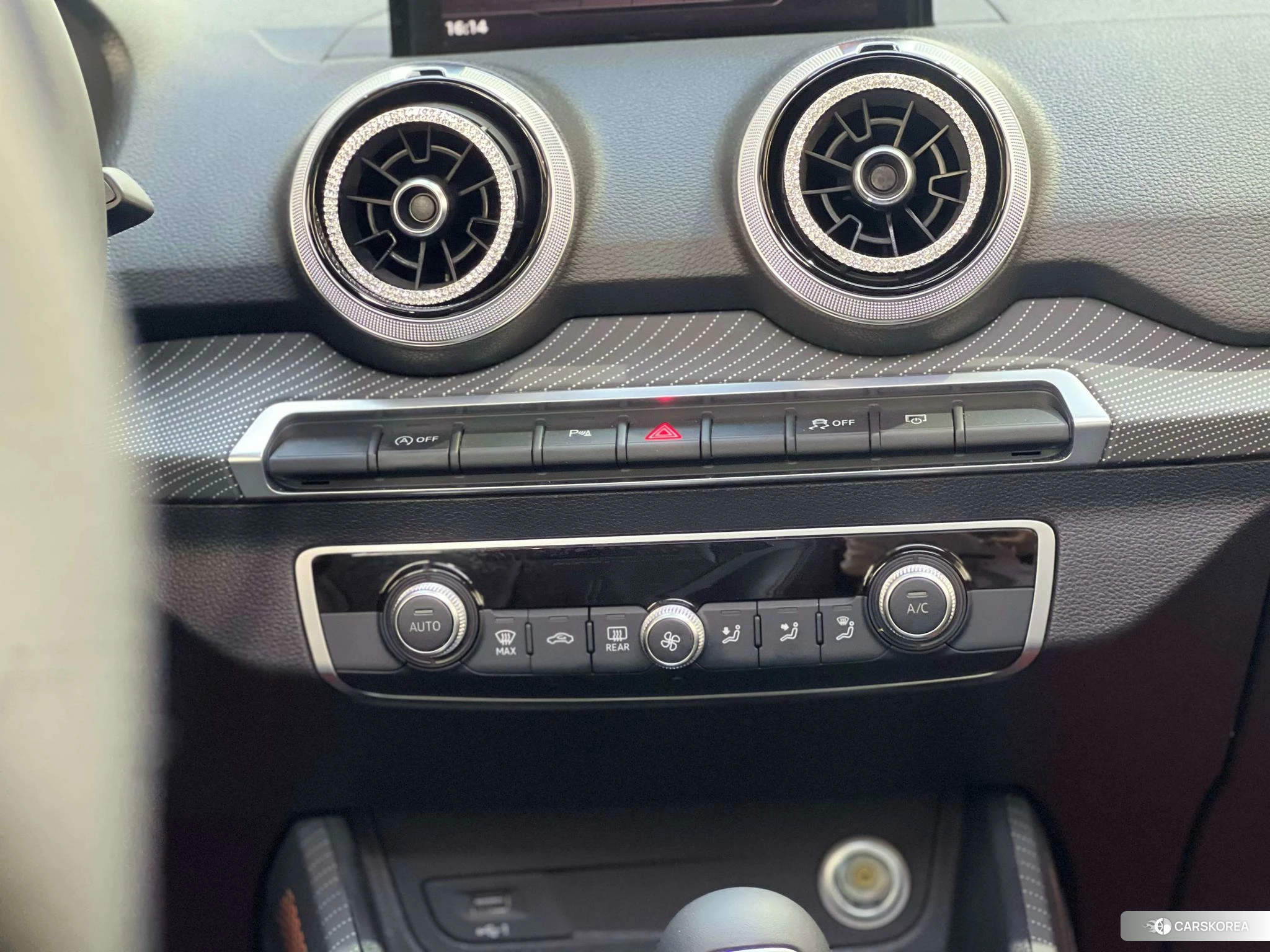 Audi Q2L id 4454126 из Китая 12