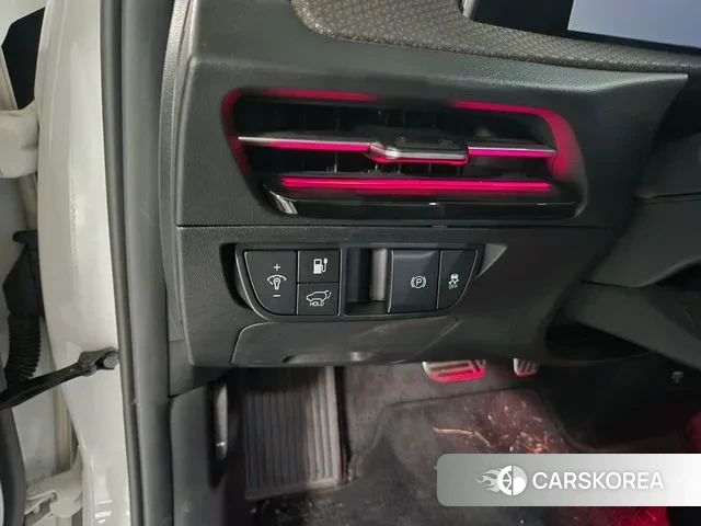 Kia EV6 id 3524503 из Кореи 14