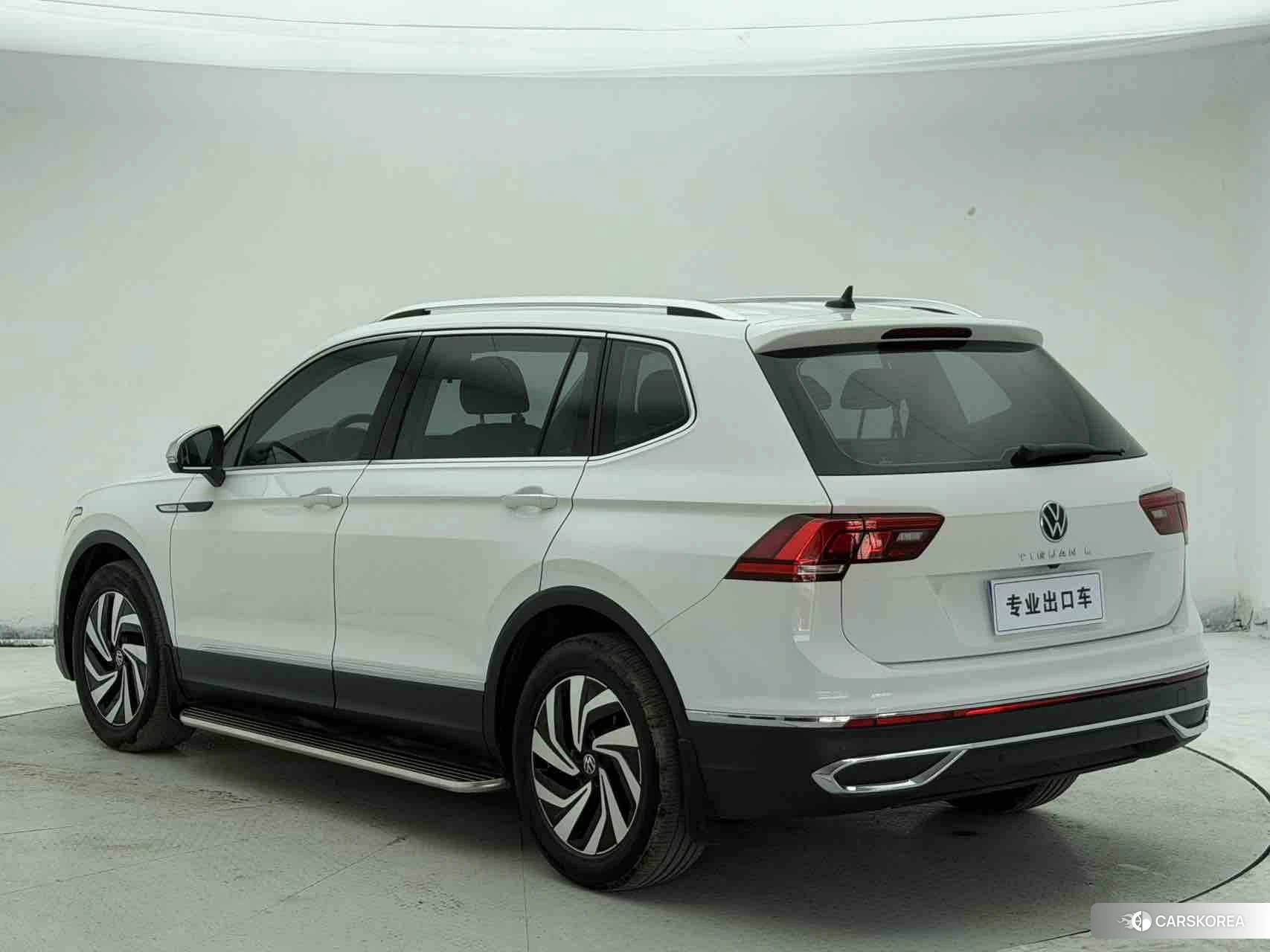 Volkswagen Tiguan L id 4498776 из Китая 9