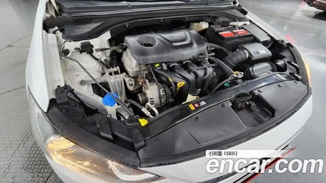 Hyundai Avante AD id 2860657 из Кореи 16