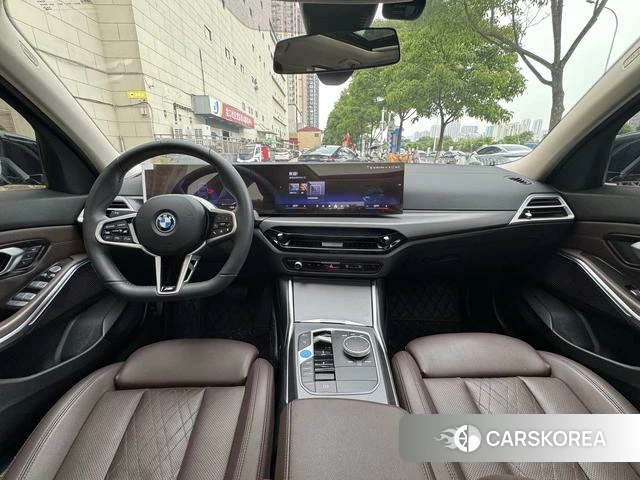 BMW i3 2024 Черный из Китая, фото 6