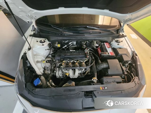 Hyundai Avante (CN7) 2022 Белый из Кореи, фото 6