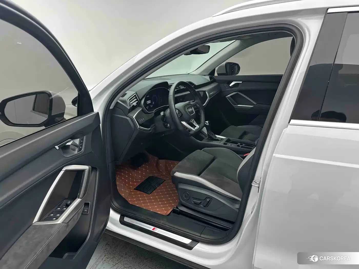 Audi Q3 id 4659795 из Китая 15