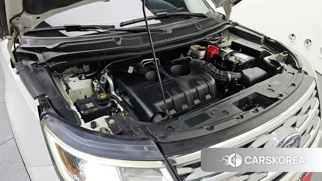 Ford Explorer id 3000376 из Кореи 16