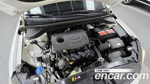 Hyundai Avante AD id 2870634 из Кореи 16