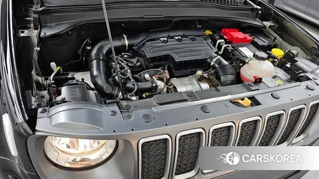 Jeep Renegade id 3437648 из Кореи 16