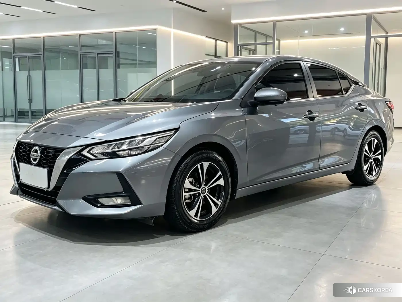 Nissan Sylphy 2022 Silver/gray из Китая, фото 6