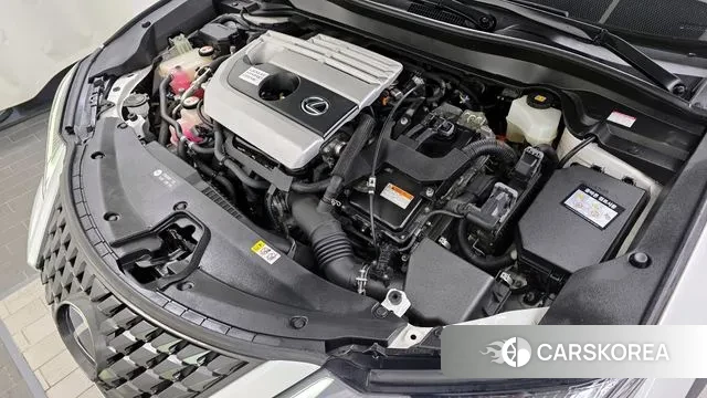 Lexus UX250h id 3713592 из Кореи 16