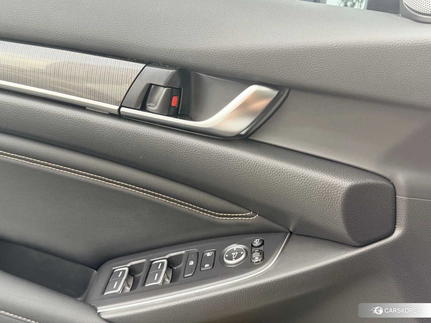 Honda Accord id 4512855 из Китая 15