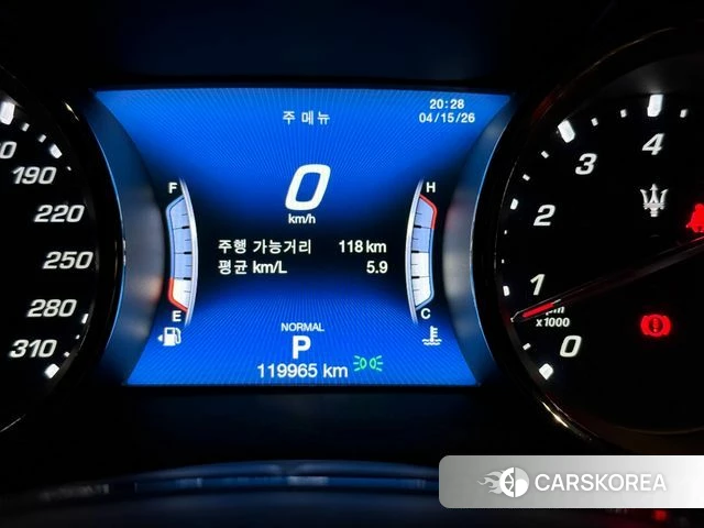 Maserati Quattroporte id 3942496 из Кореи 14