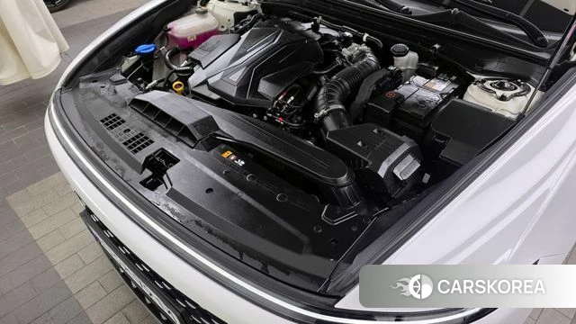 Hyundai Grandeur (GN7) id 4243185 из Кореи 16