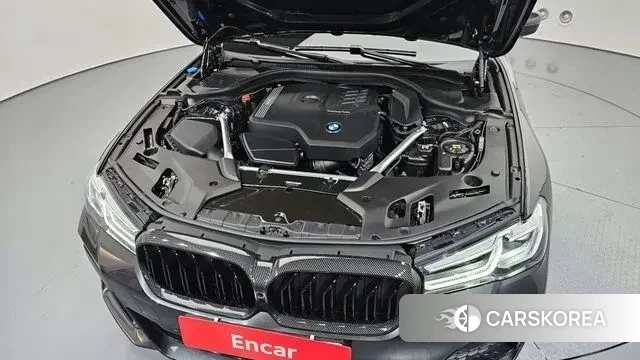 BMW 5 Series (G30) id 3659943 из Кореи 16