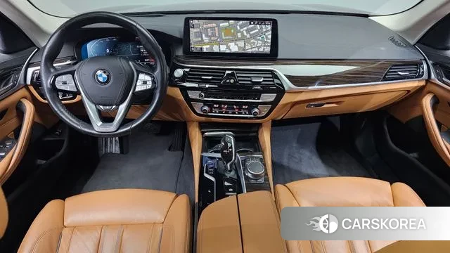 BMW 5 Series (G30) id 3722665 из Кореи 16