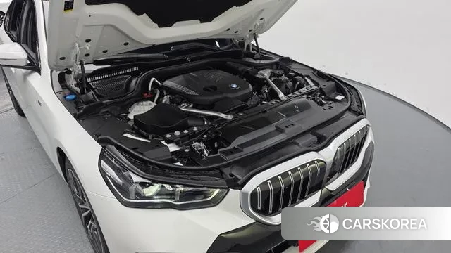 BMW 5 Series (G60) id 3576002 из Кореи 16